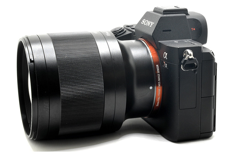 Tokina-ATX-M-85mm-f1.8-FE-lens-3.jpg